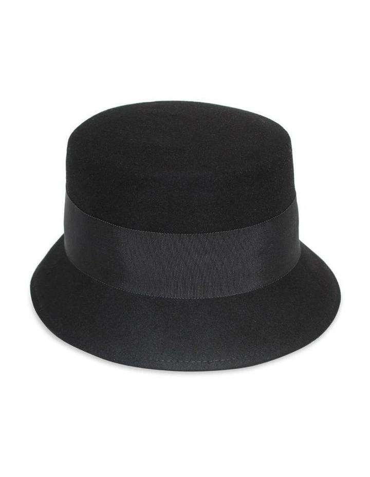 Darcy Bucket Hat in Black