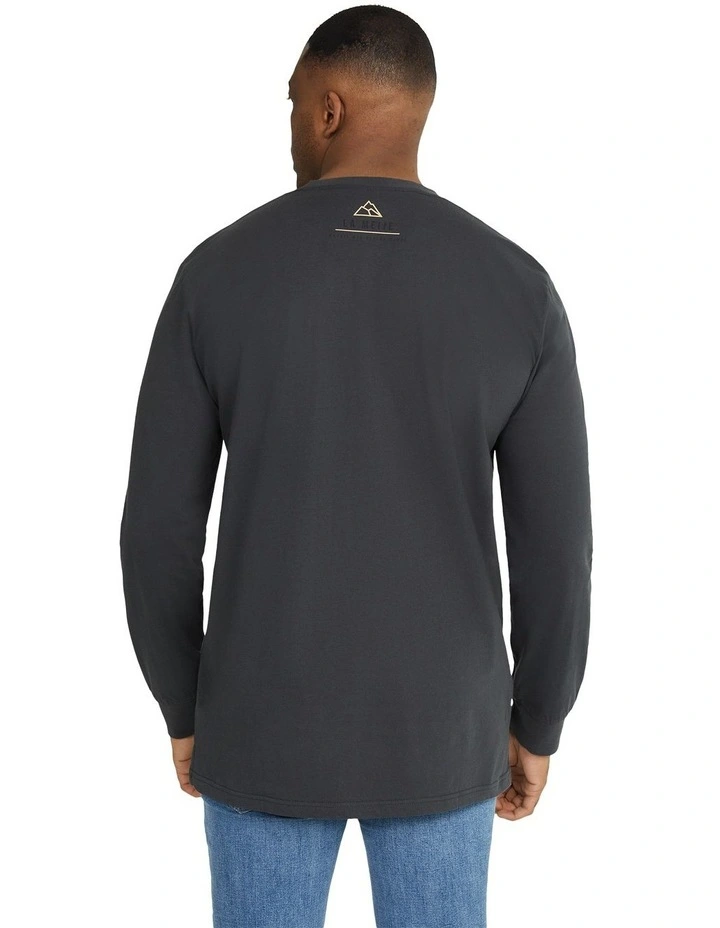 Off Piste Long Sleeve Top in Charcoal