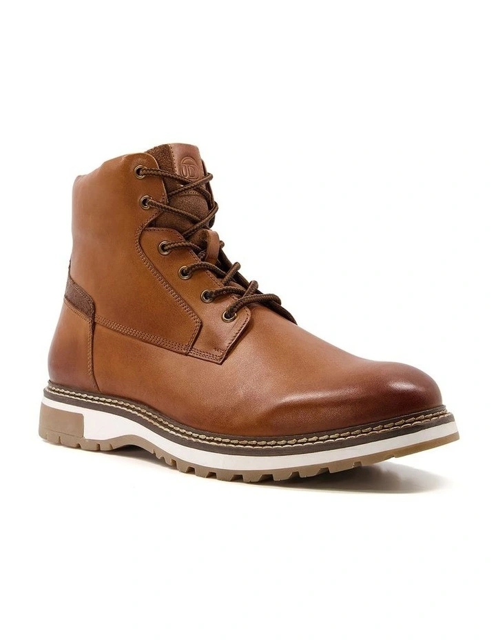 Contor Ankle Boot in Tan