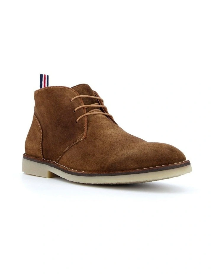 Cash Boots in Tan
