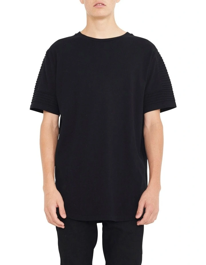 Maverick Pin Tuck Sleeve T-Shirt in Black