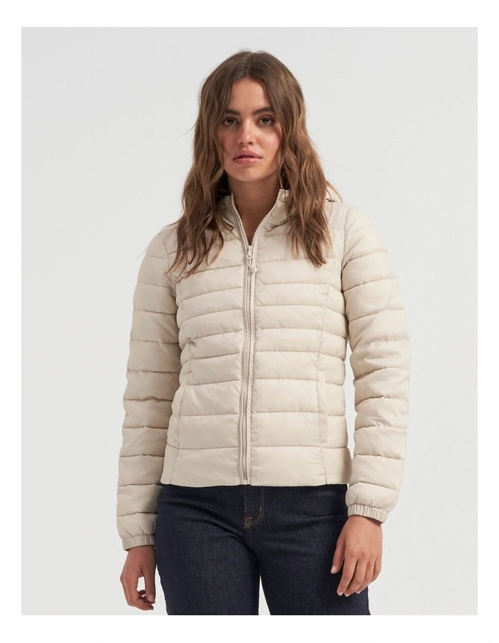 Tahoe Hooded Puffer Jacket in Ecru