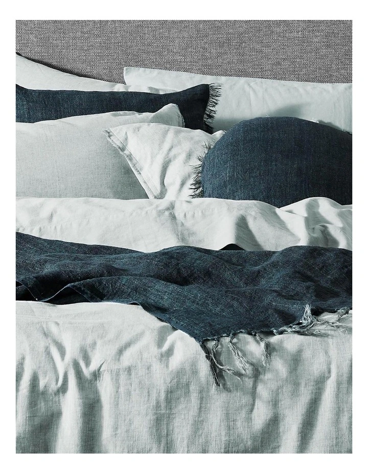 Chambray Fringe Bedlinen Collection in Mineral