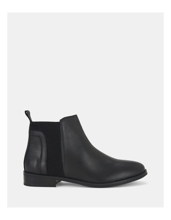 Taco Boots in Black