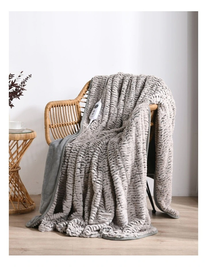 Premium Faux Chinchilla Fur Heated Throw Blanket 160 x 120cm in Grey