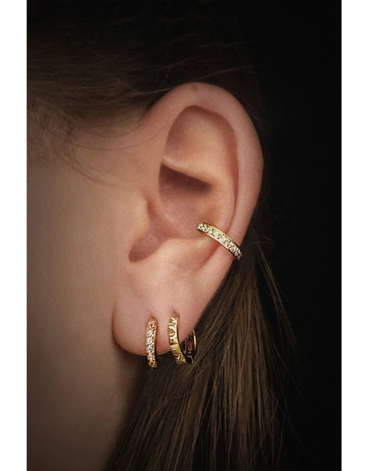Edge Mono Ear Cuff in Gold