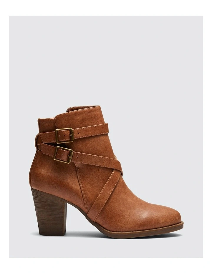 Jorgie Boots in Tan