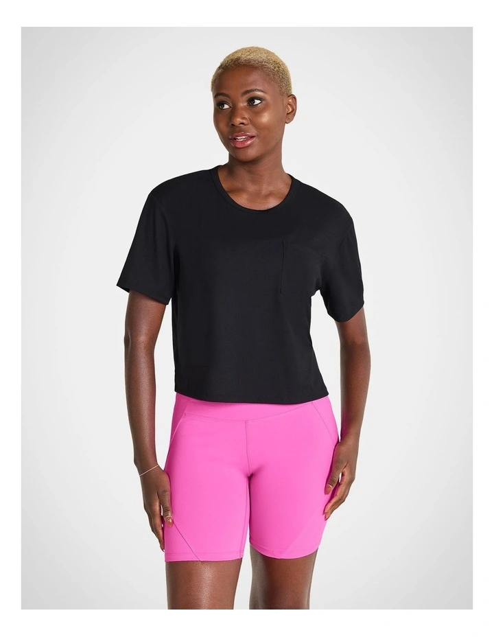 Ribbed Pocket Crop Tee in Black