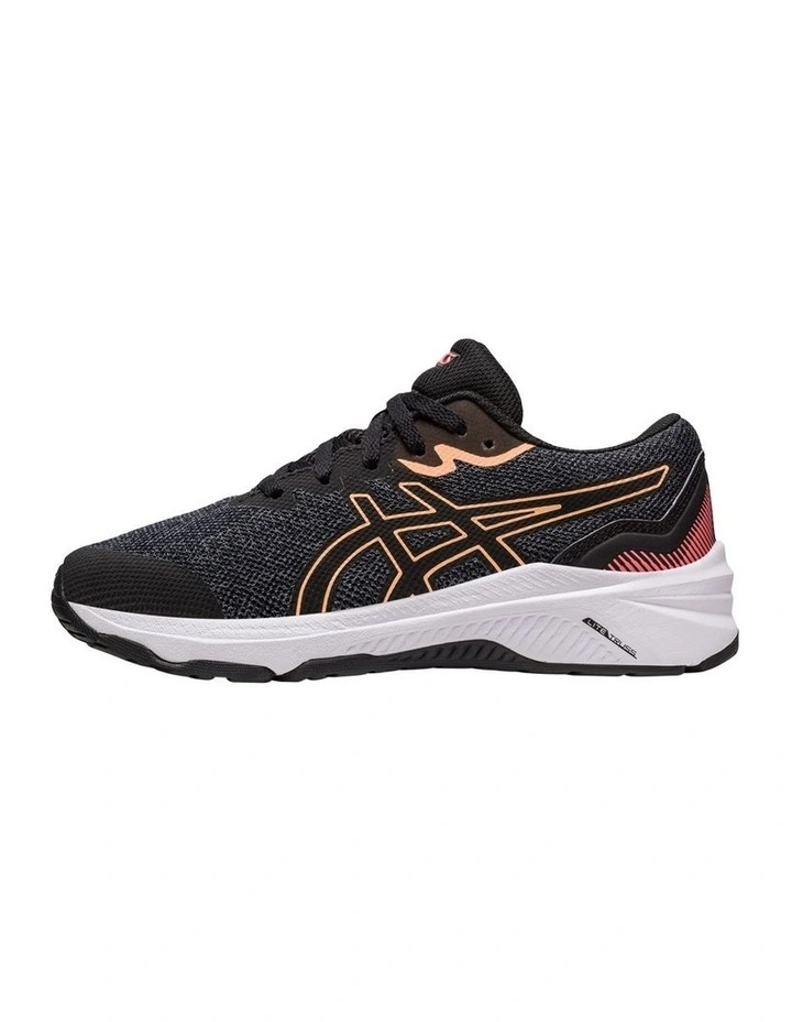 Grade School Sport Shoe in Black