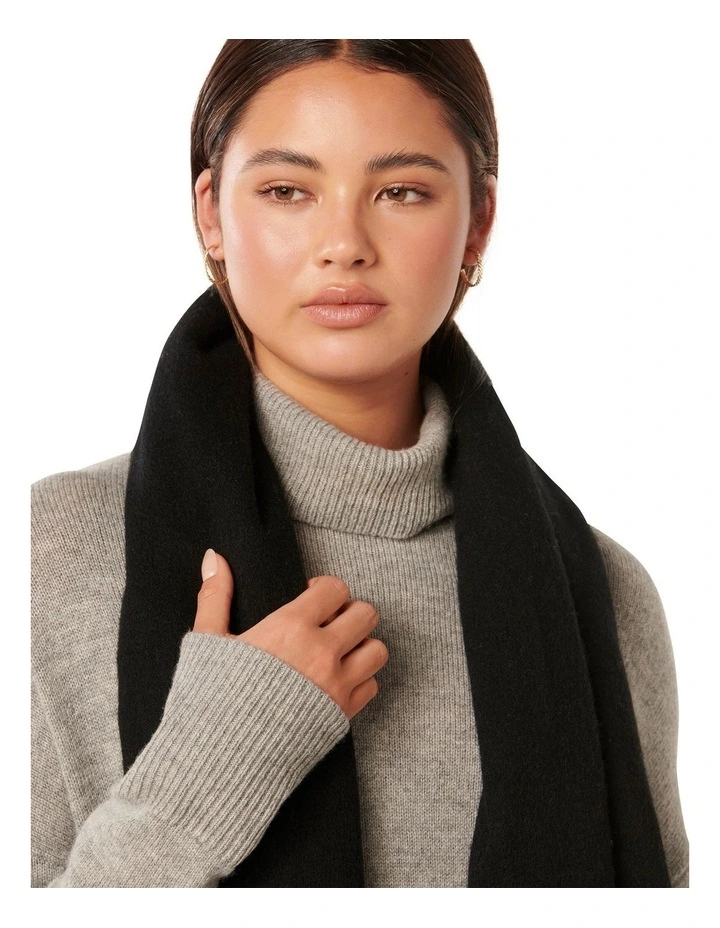 Aurora Premium Wool Scarf in Black