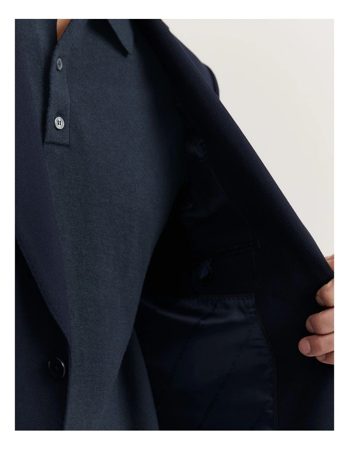Regular Fit Textured Wool Stretch Blazer in Navy