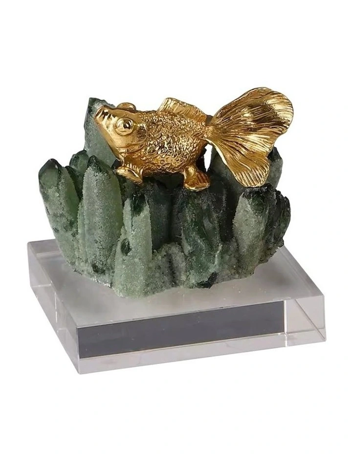 Exclusive Design Small Luxurious Goldfish Natural Crystal Table Art
