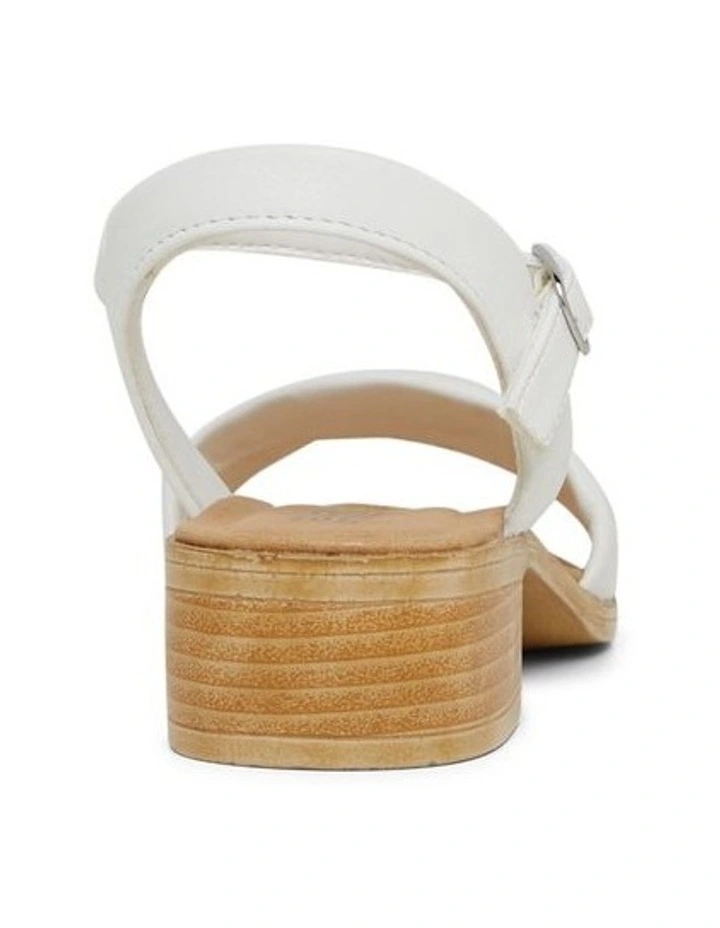 Minty Sandals in White