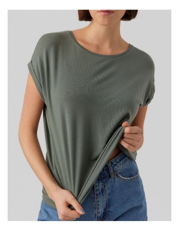 Ava T-shirt in Laurel Wreath