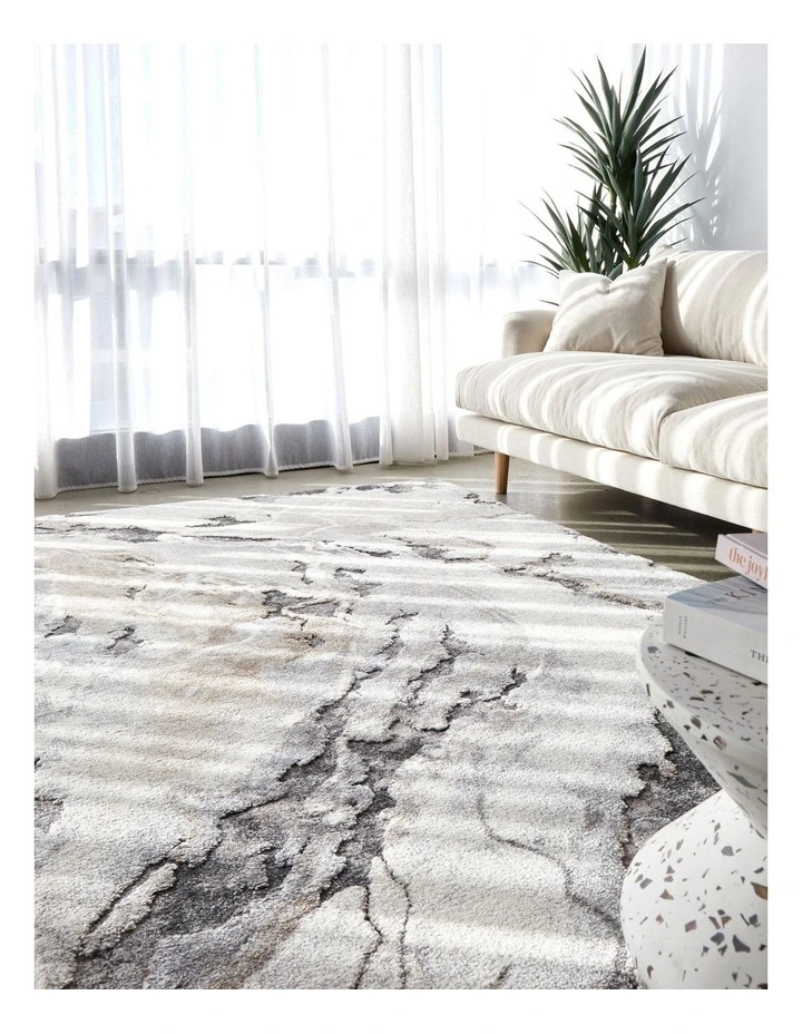 Mineral 222 Rug in Grey