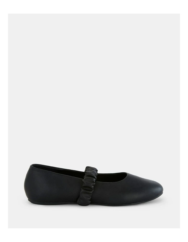 Cass Flats in Black