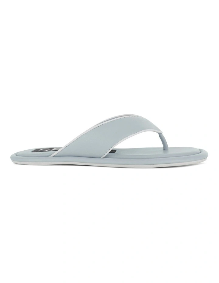Issac Flat Sandals in Blue