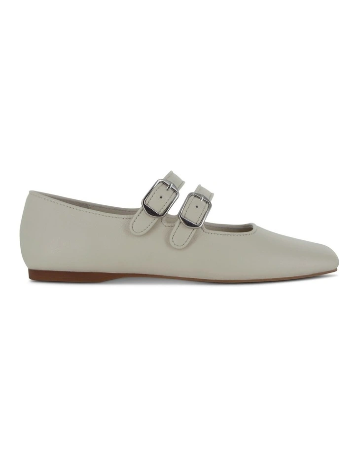 Bina Flats in Milk