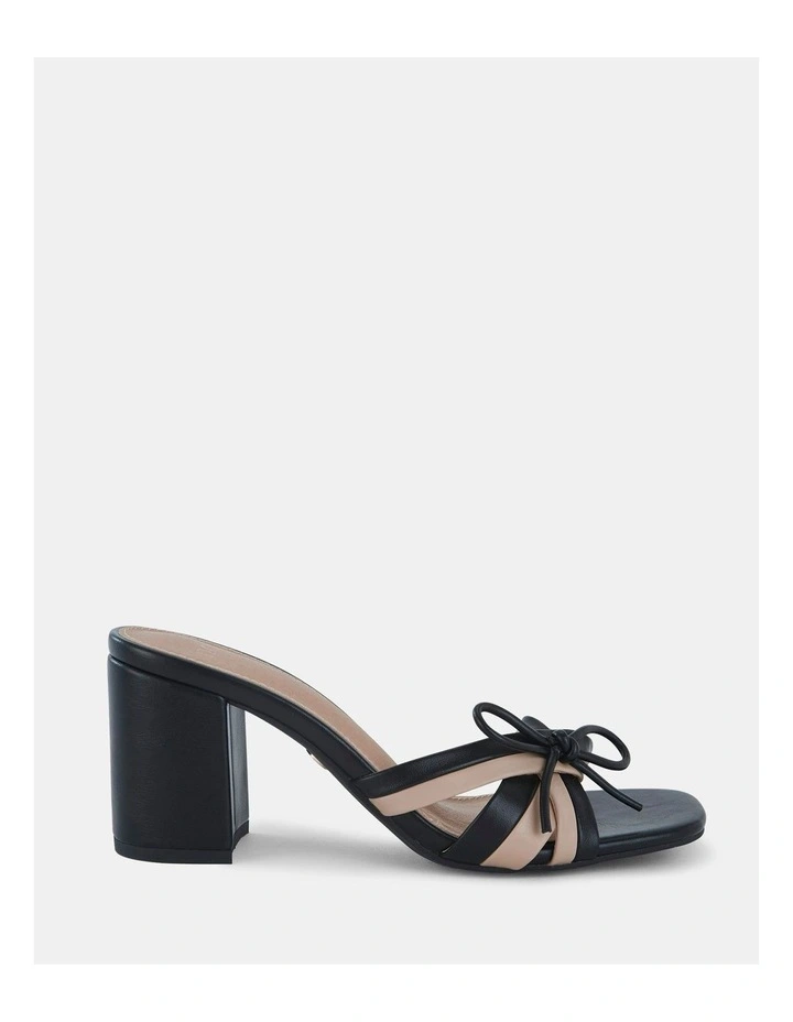Lago Heels in Sand