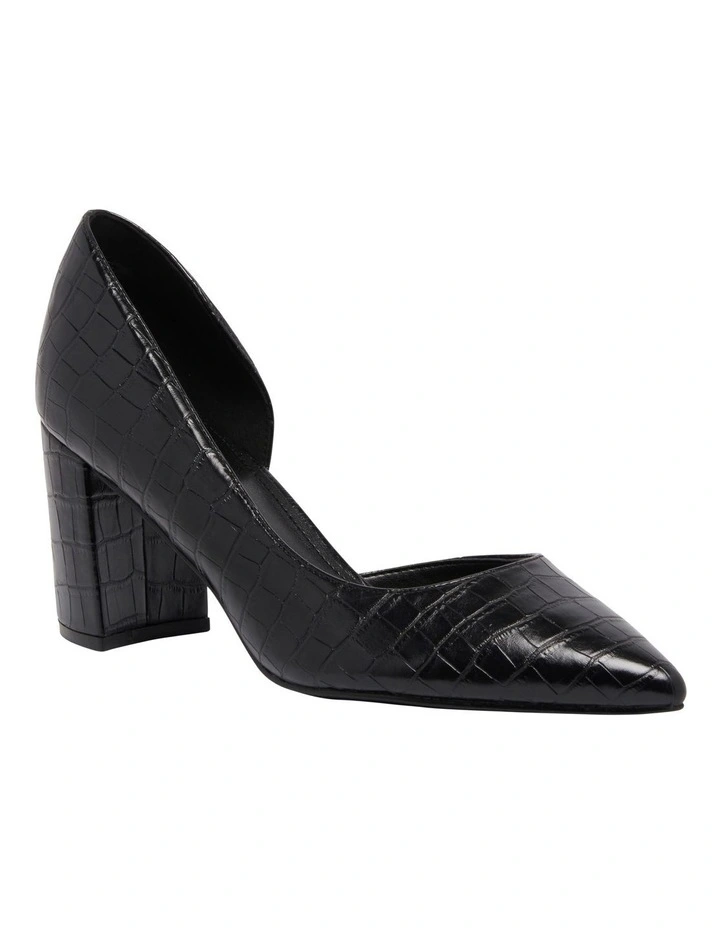 Cacina Pump in Black