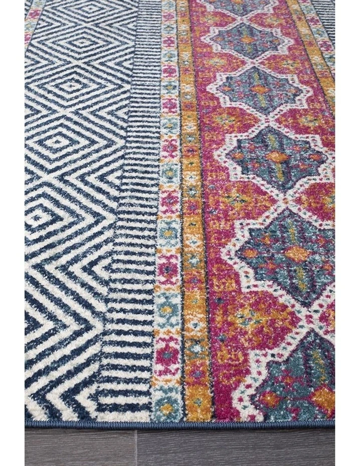 Oasis Sabrina Tribal Runner Rug in Multi