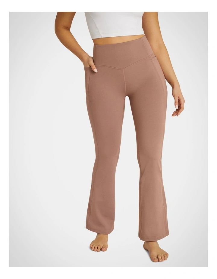 Flared Yoga Pants in Mocha