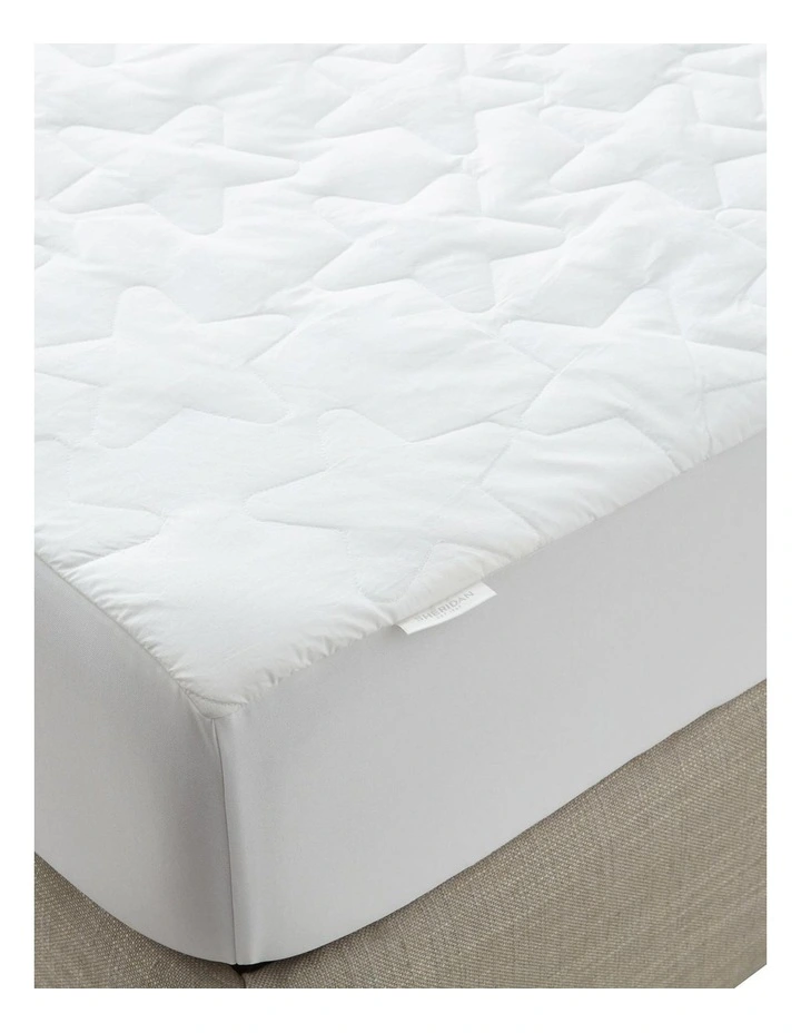 Kids Soft Blend Mattress Protector in White