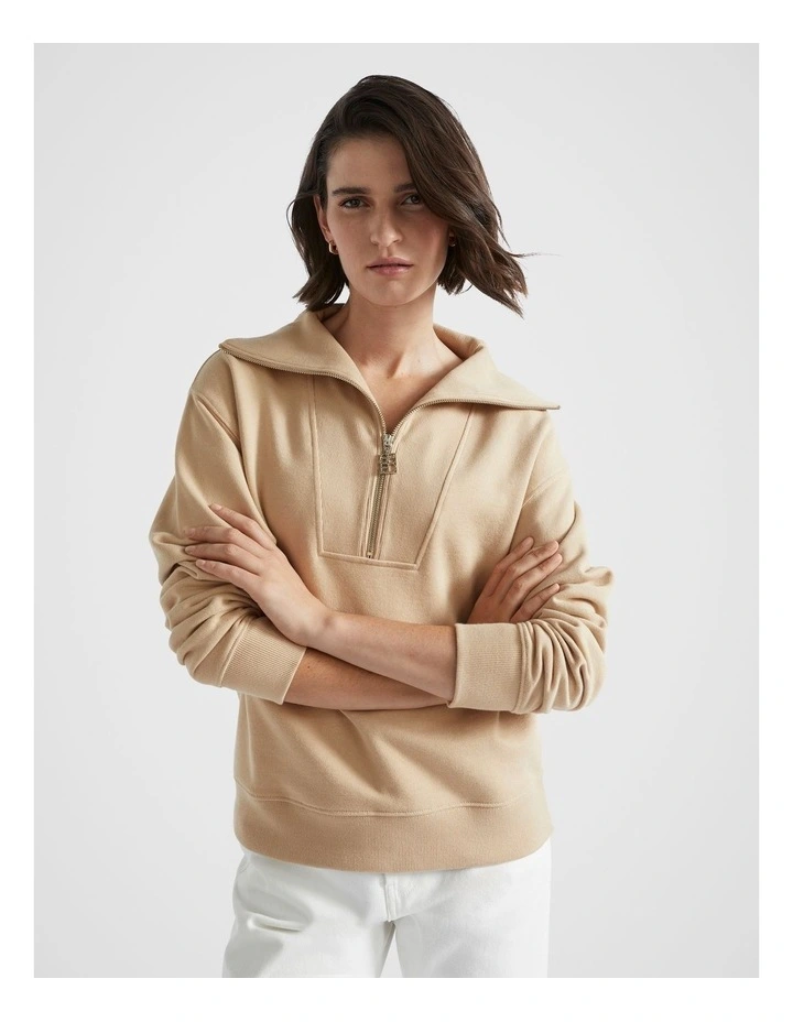 Core Heritage Half Zip Sweat in Champagne Beige
