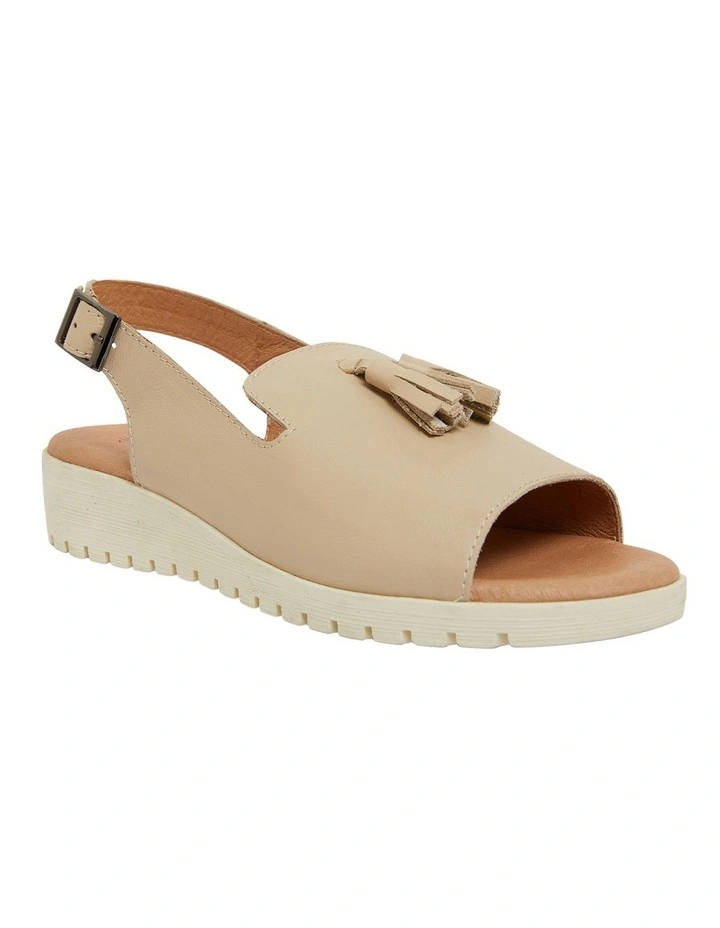Gilmore Sandals in Nude Leather