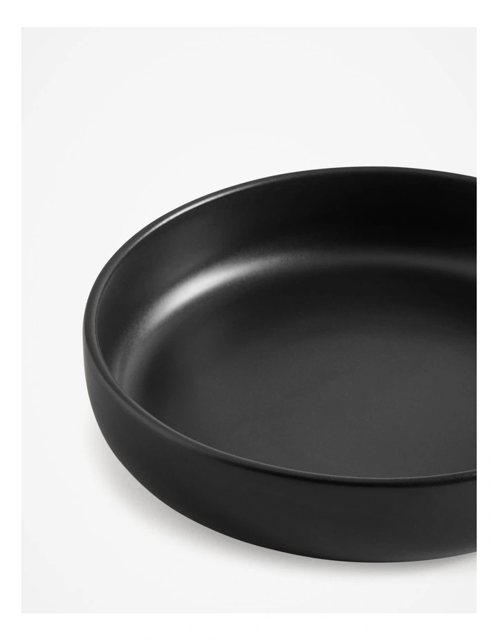 Tapas Shallow Bowl in Matte Black