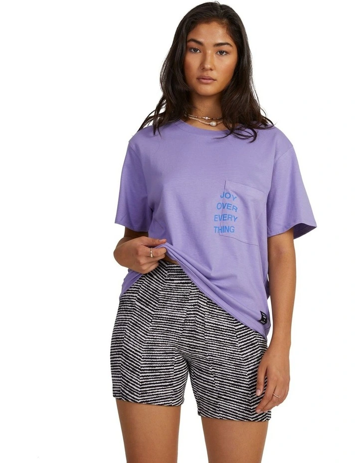 Joys Easy T-shirt in Purple
