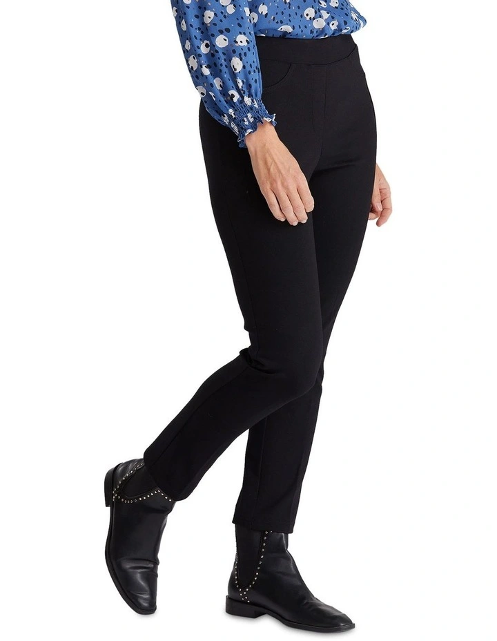 Moda Slim Leg Short Length Pant in Black