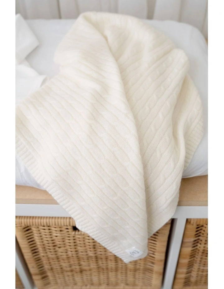 Cashmere Cable Knit Blanket in Cream