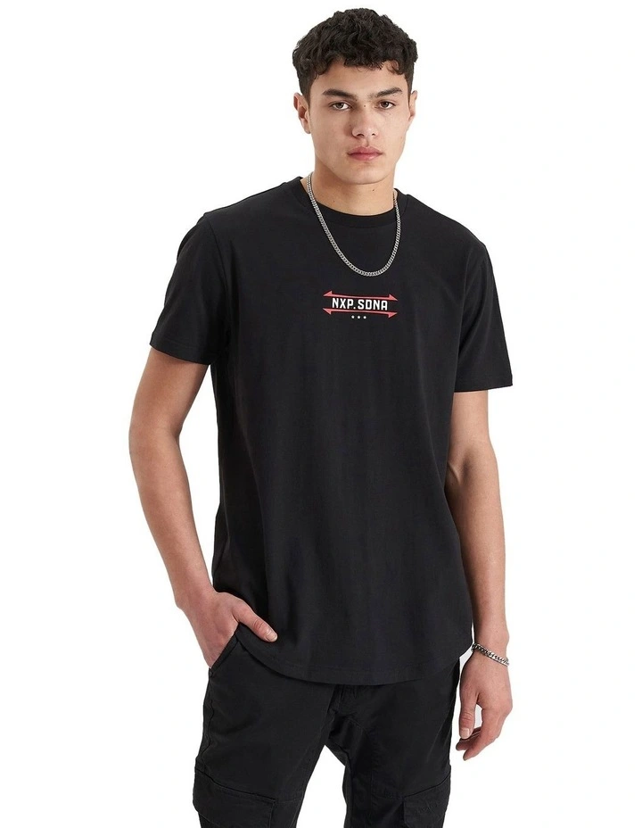 Grain Dual Curved Tee in Jet Black