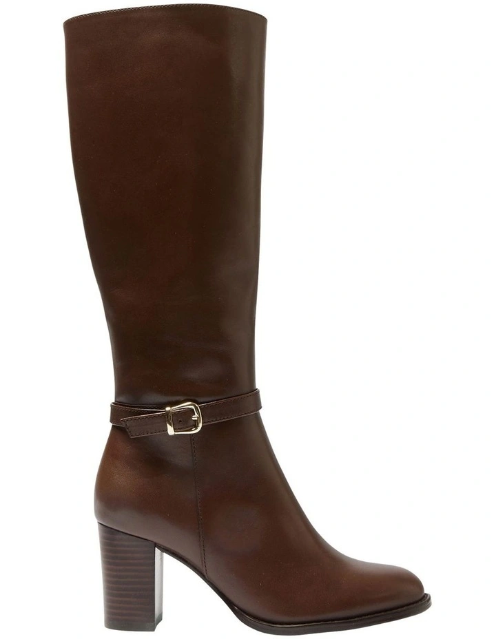 Galen Boots in Brown Leather