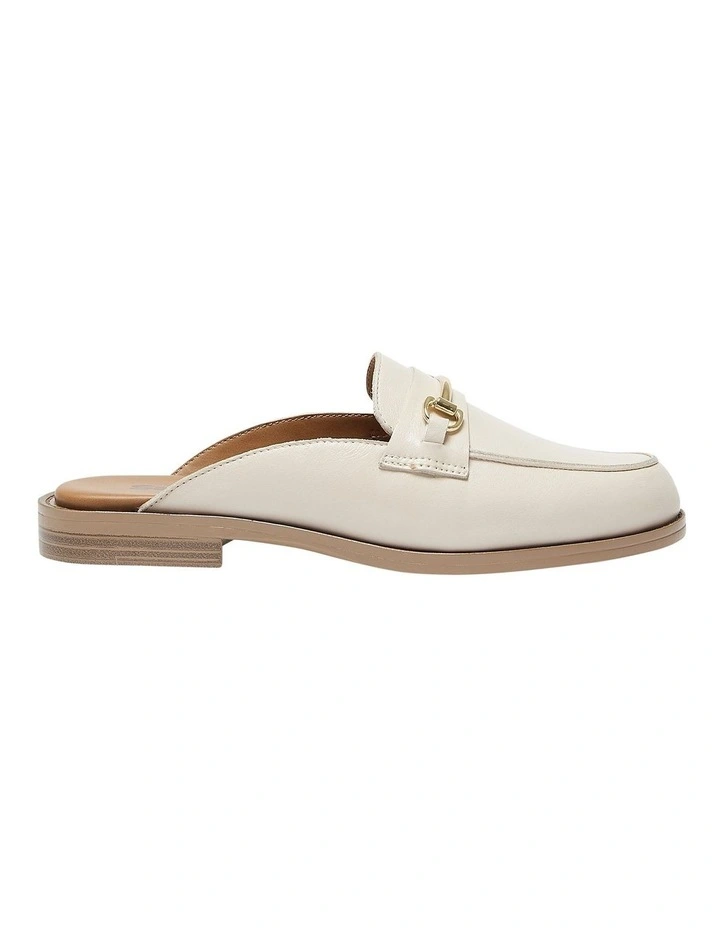 Lena Flat Leather Shoes in Ivory