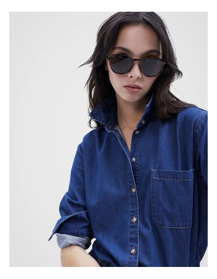 Lyon Oval Sunglasses in Assorted
