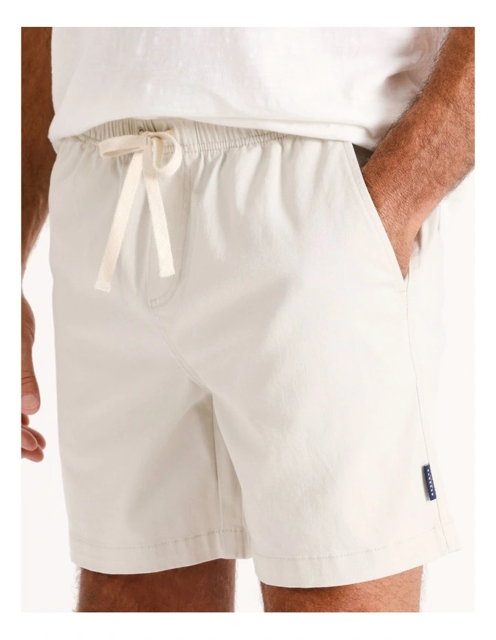 Kenneth Deck Shorts In Stone