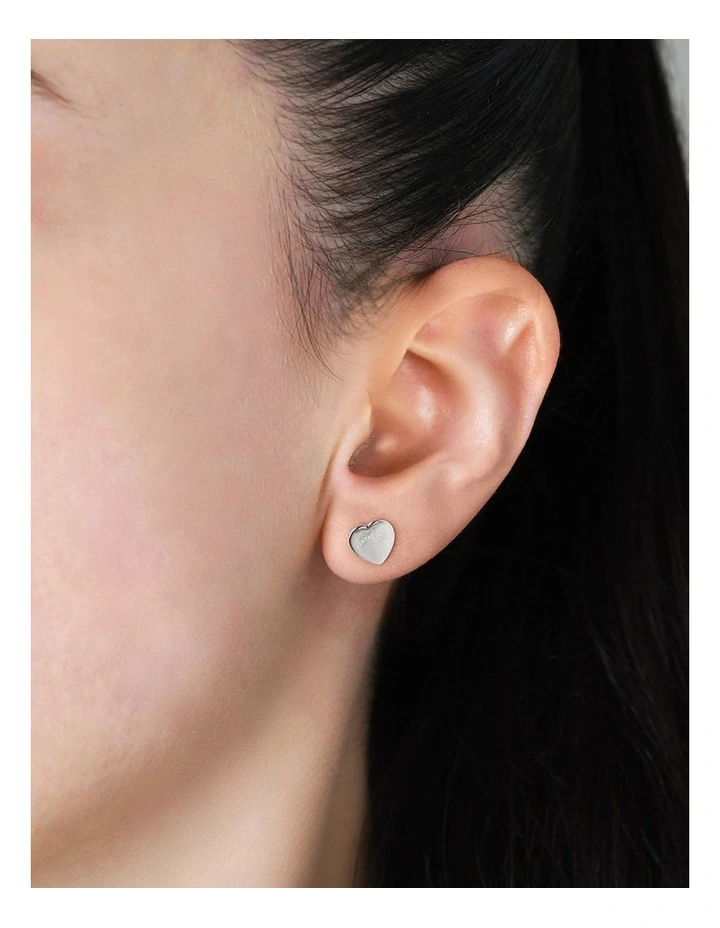Mini Flat Heart Studs 8mm in Silver