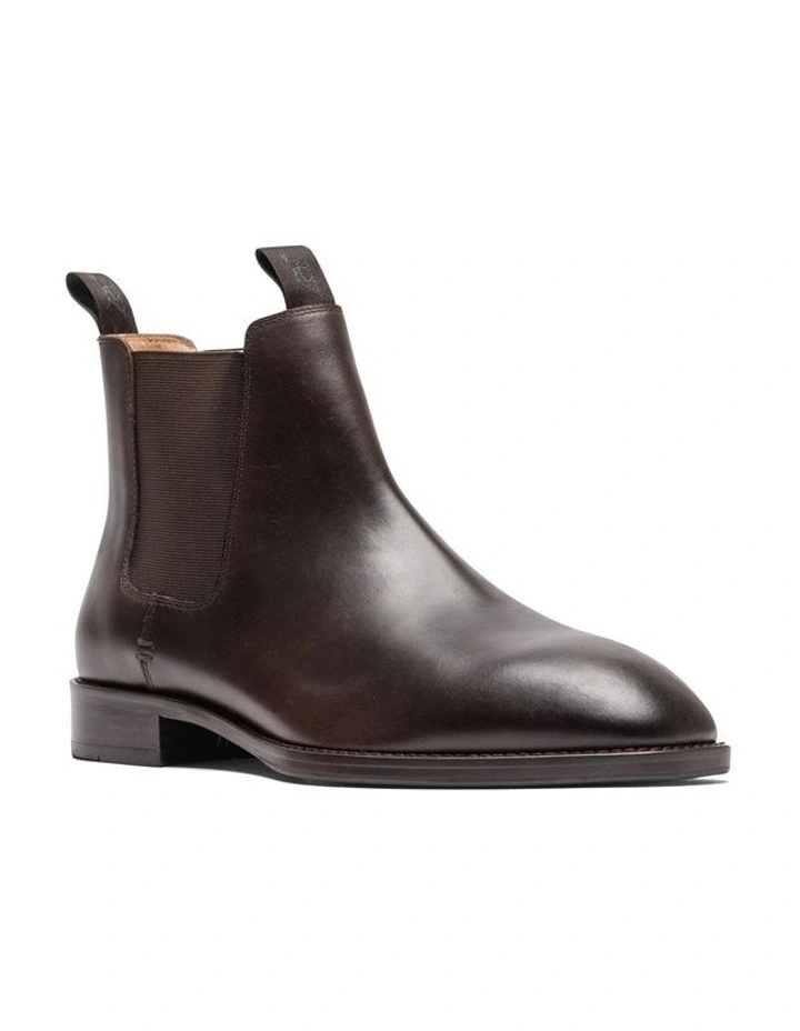 Farmlands Chelsea Boot in Chocolate