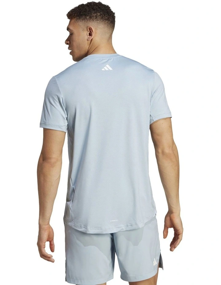 Train Icons Big Logo Training T-shirt in Wonder Blue/White