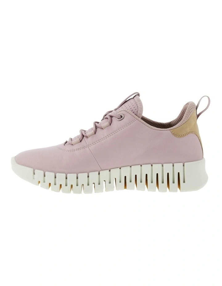 Gruuv Leather Sneaker in Pink