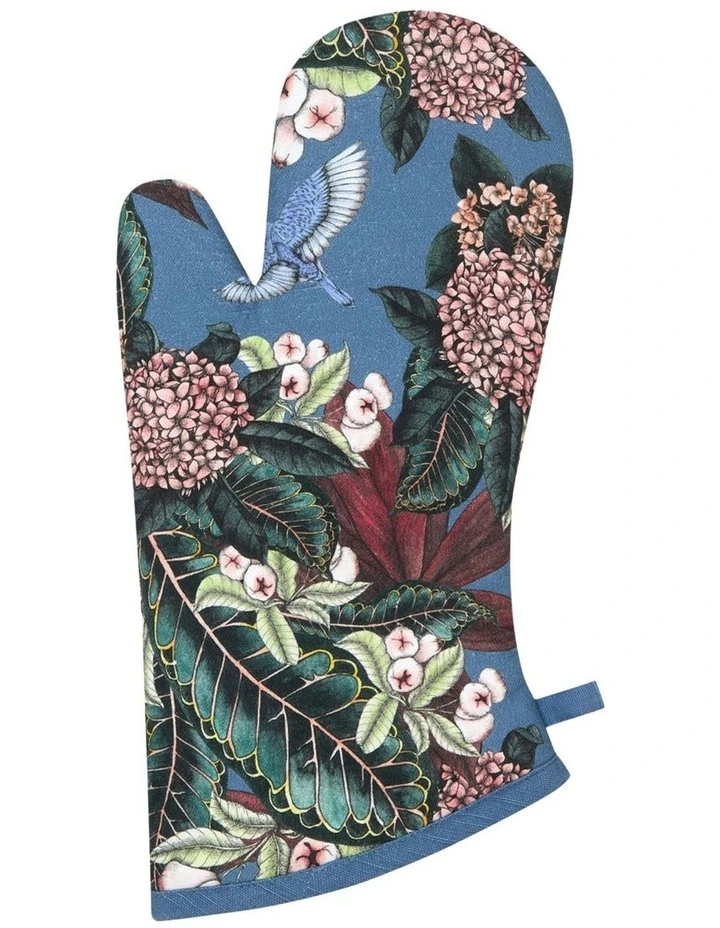 The Reminisce Oven Glove Pen in Multi