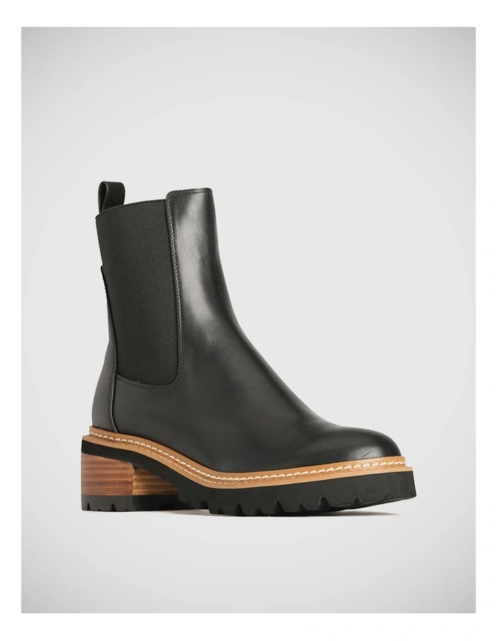 Linear Leather Ankle Boot in Black