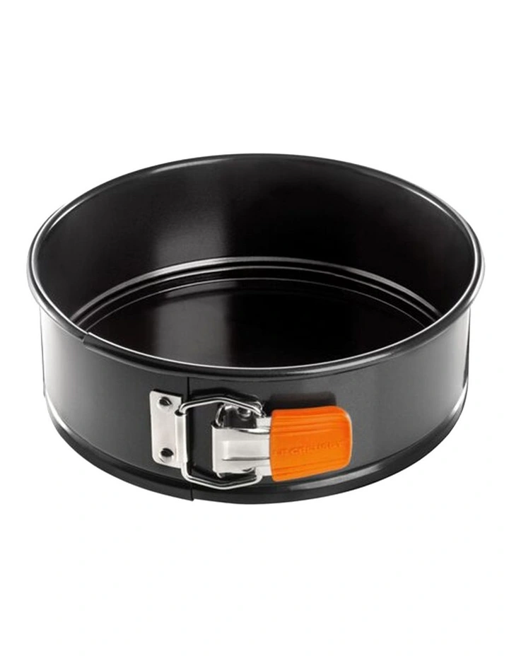 Bakeware Springform Round Cake Tin 20cm in Black