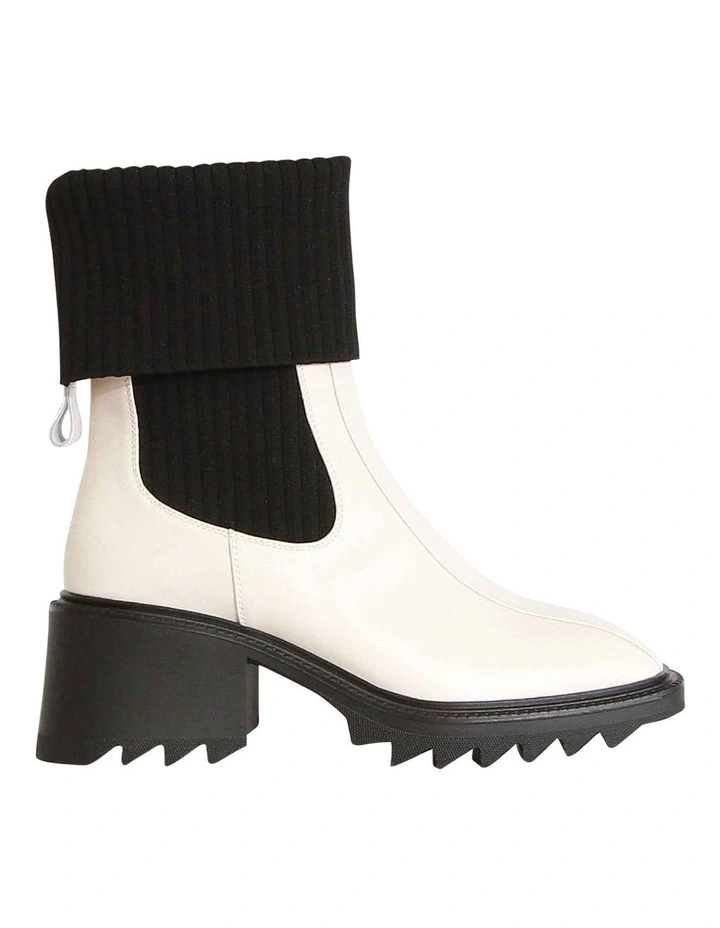 Perfect Illusion Knit Boot in Blk/White