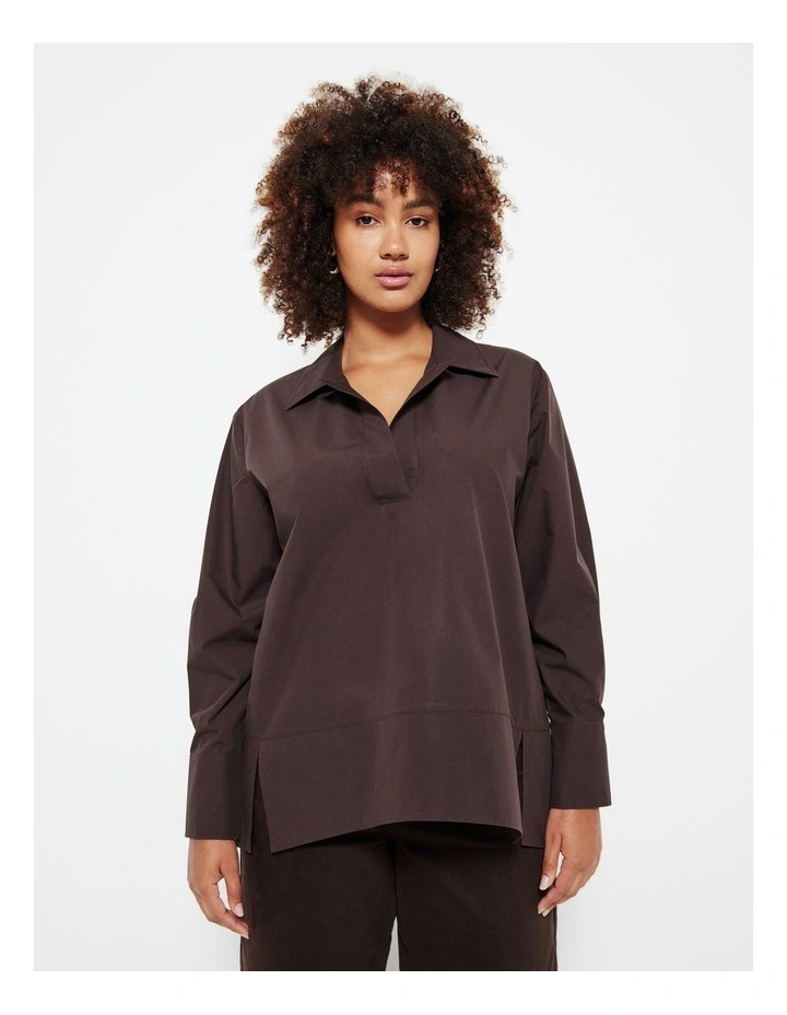 Split Hem Popover in Raisin