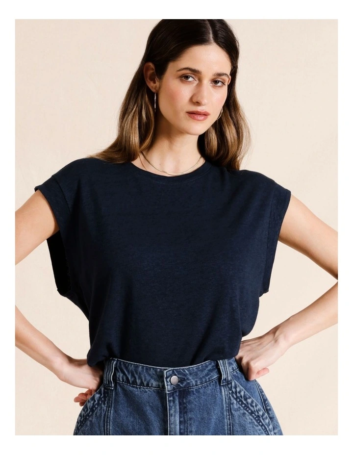 European Linen Tee in Navy