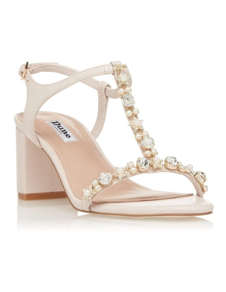 Magenta Sandals in Ecru