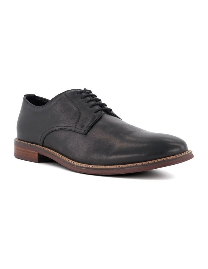 Stanley Dress Shoe in Black